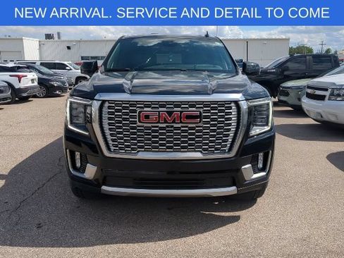 Used 2023 GMC Yukon Denali AWD/4WD image 11