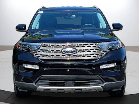 Used 2022 Ford Explorer Limited w/ Equipment Group 301A RWD image 3