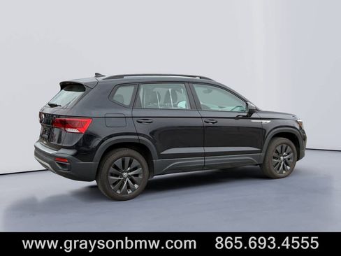 Used 2023 Volkswagen Taos S image 3