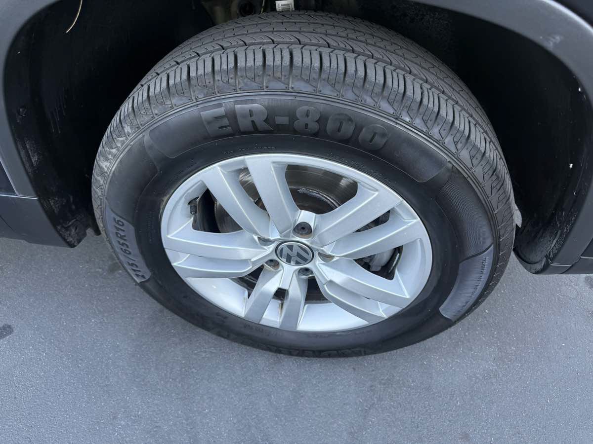 Used 2016 Volkswagen Tiguan S FWD image 14