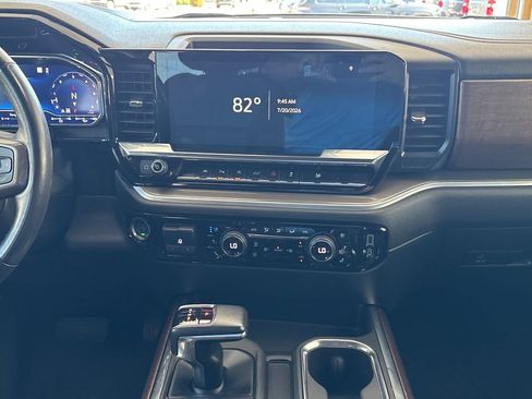 Used 2022 Chevrolet Silverado 1500 High Country AWD/4WD image 24