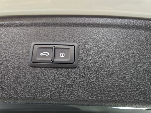 Used 2023 Audi Q5 2.0T Premium Plus image 16