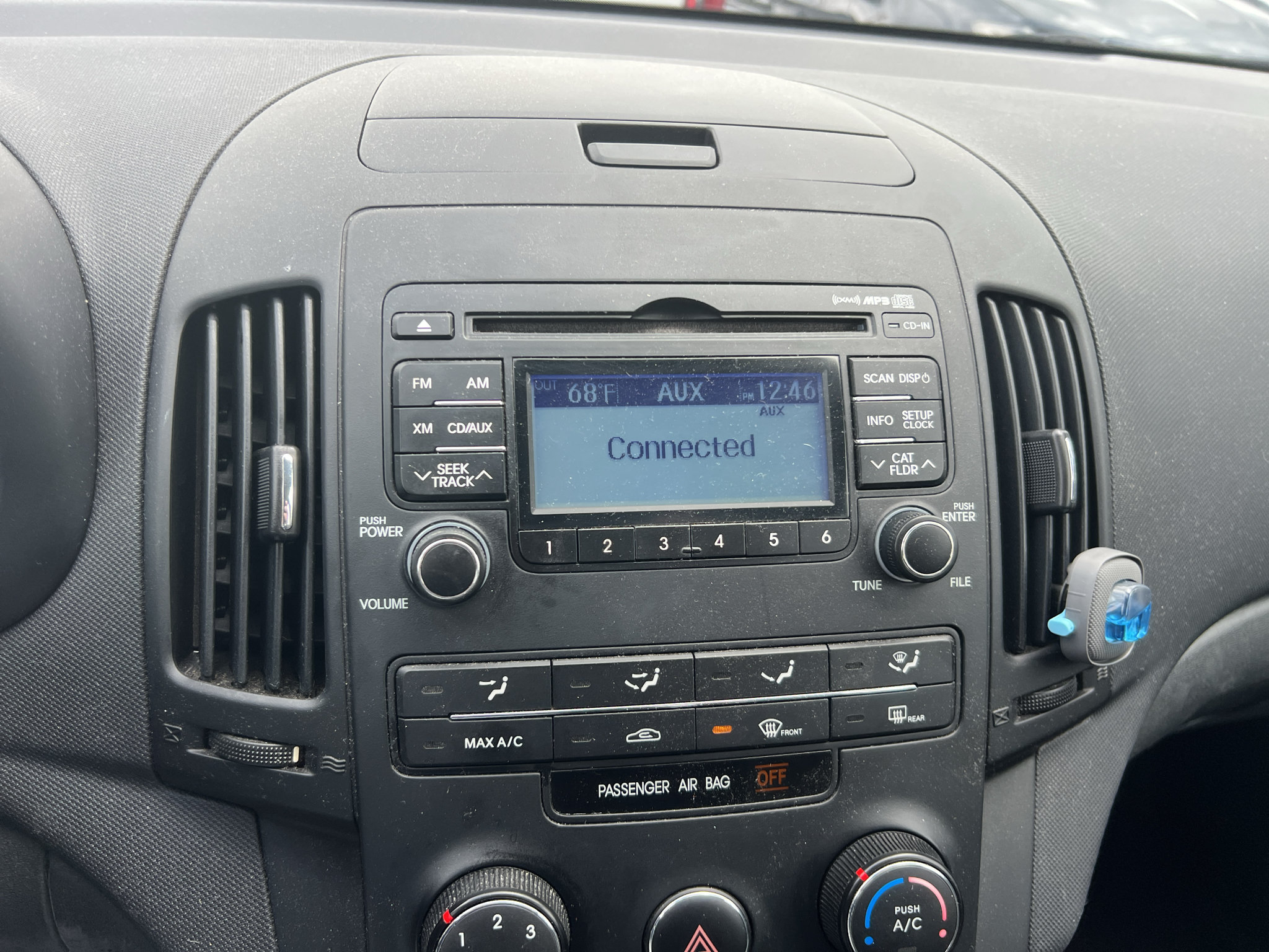 Used 2012 Hyundai Elantra FWD image 13
