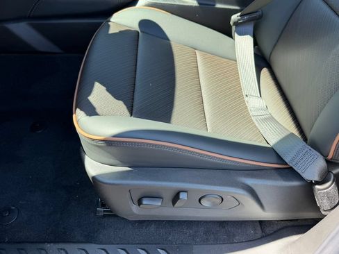 New 2026 GMC Canyon AT4 w/ Technology Plus Package AWD/4WD image 25