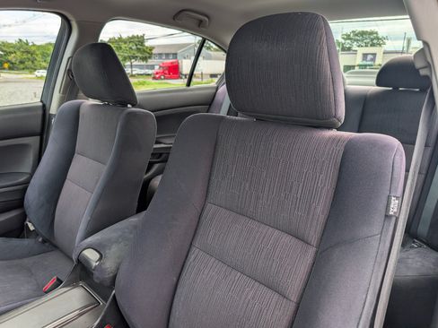 Used 2012 Honda Accord LX image 15