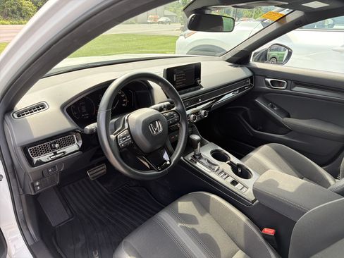 Used 2024 Honda Civic Sport image 8