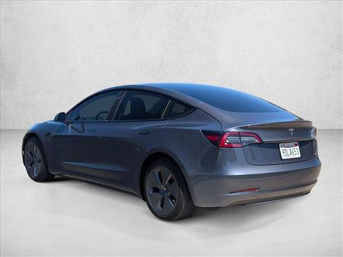 Used 2023 Tesla Model 3 Standard Range RWD image 7