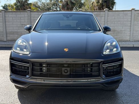 Certified 2023 Porsche Cayenne Turbo S image 9