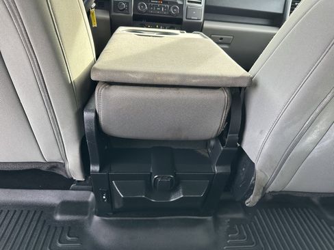 Used 2020 Ford F150 XLT image 24