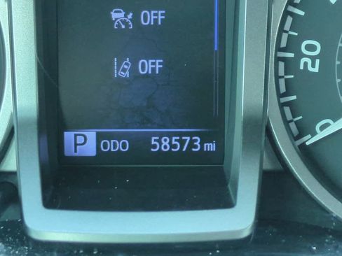 Certified 2020 Toyota Tacoma SR5 AWD/4WD image 26