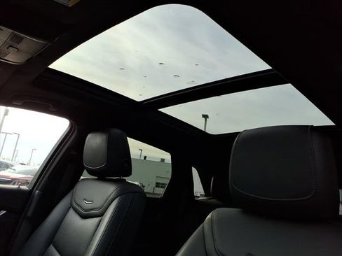 Used 2022 Cadillac XT5 Premium Luxury image 13