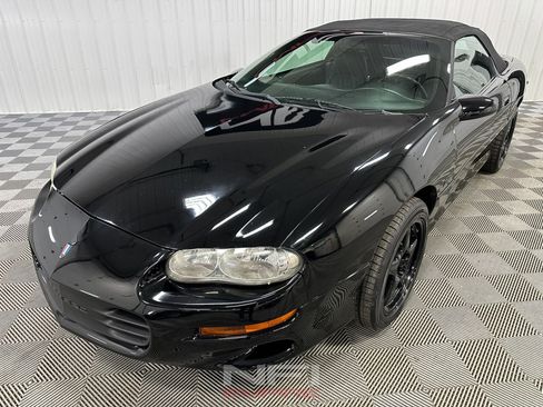 Used 2002 Chevrolet Camaro Z28 RWD image 6