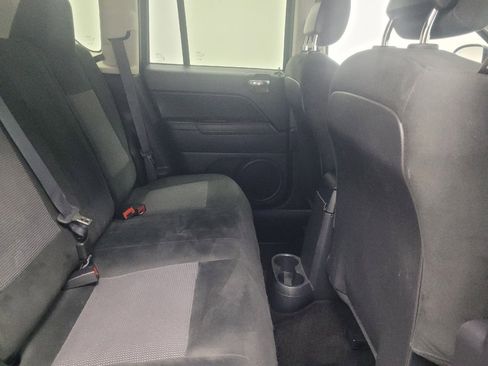 Used 2015 Jeep Compass Sport AWD/4WD image 19