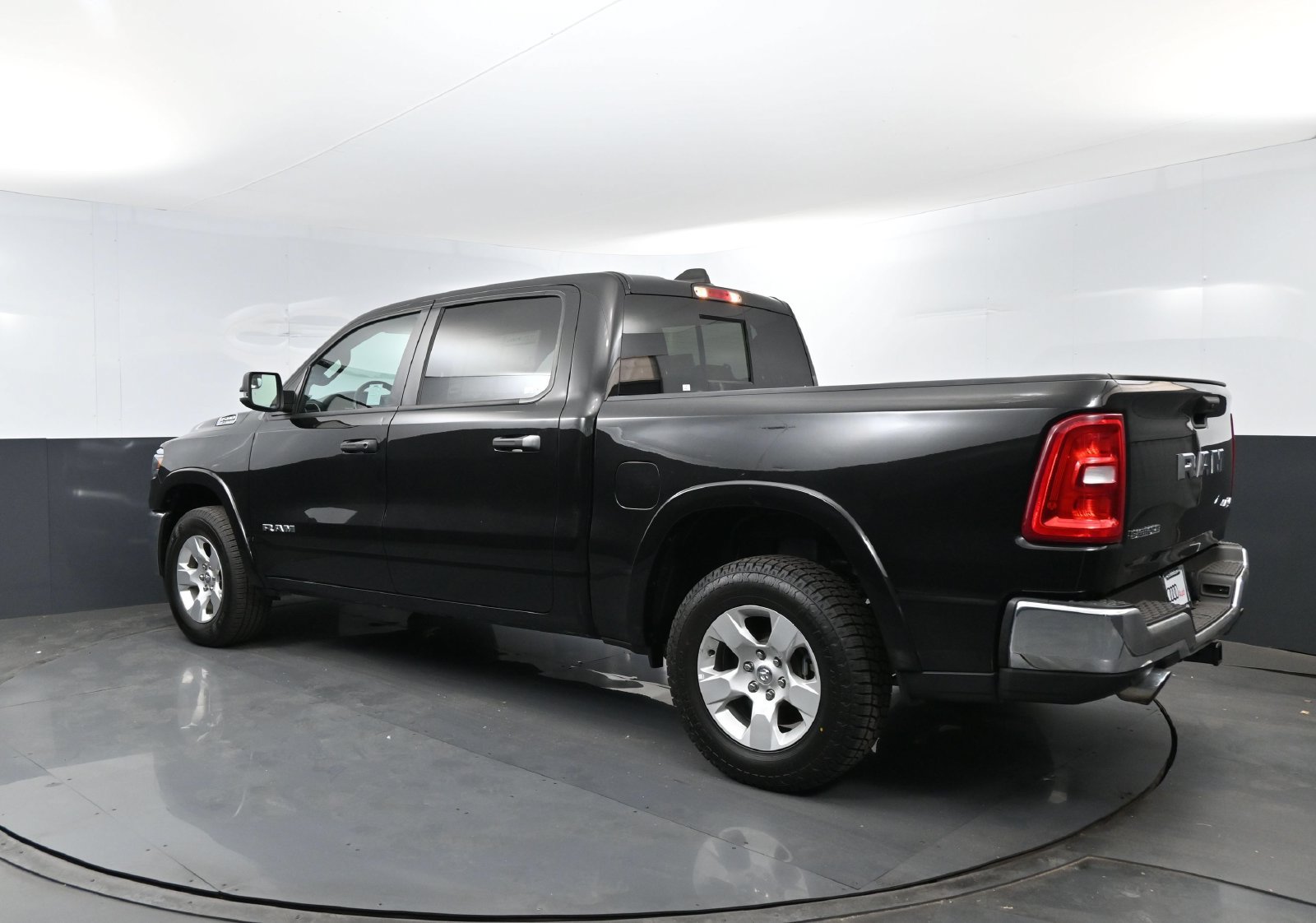 Used 2025 RAM 1500 Big Horn AWD/4WD image 22