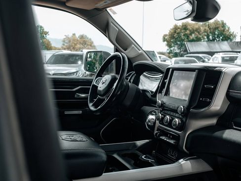 Used 2020 RAM 1500 Laramie AWD/4WD image 46