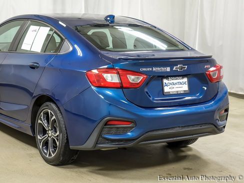 Certified 2019 Chevrolet Cruze LT w/ RS Package image 7