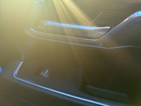 Used 2025 Chevrolet Silverado 1500 LT image 22