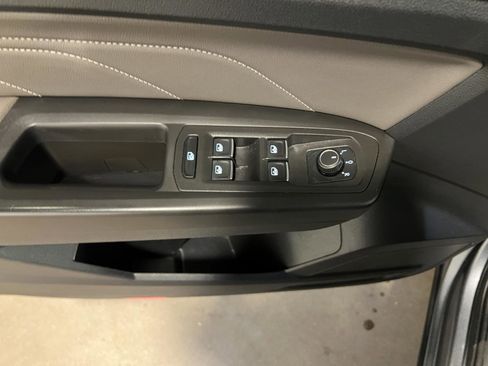 Used 2022 Volkswagen Atlas SE image 26