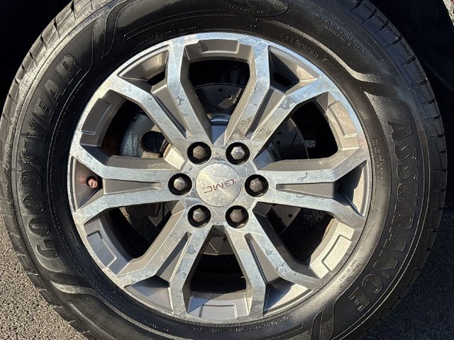 Used 2016 GMC Acadia SLT FWD image 18