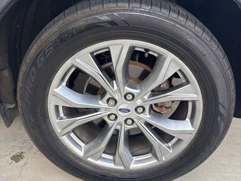 Used 2021 Ford Explorer Limited w/ Equipment Group 301A RWD image 20