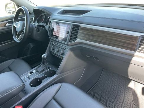 Used 2021 Volkswagen Atlas SE w/ Panoramic Sunroof Package FWD image 28