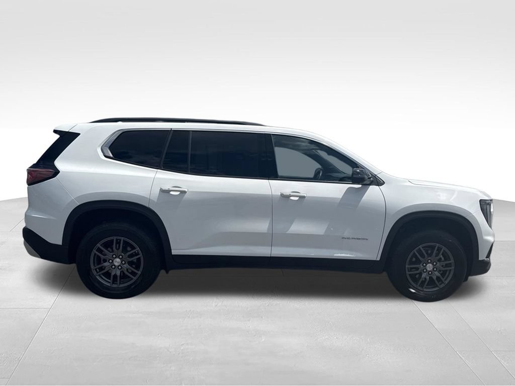 Used 2025 GMC Acadia Elevation FWD image 2
