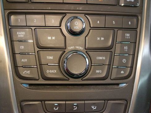 Used 2015 Buick Verano FWD image 18