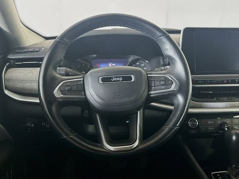 Used 2022 Jeep Compass Latitude w/ Convenience Group image 18