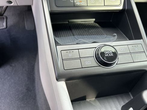 New 2026 Hyundai Kona SEL Premium image 8