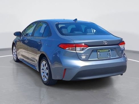 Used 2024 Toyota Corolla LE FWD image 5