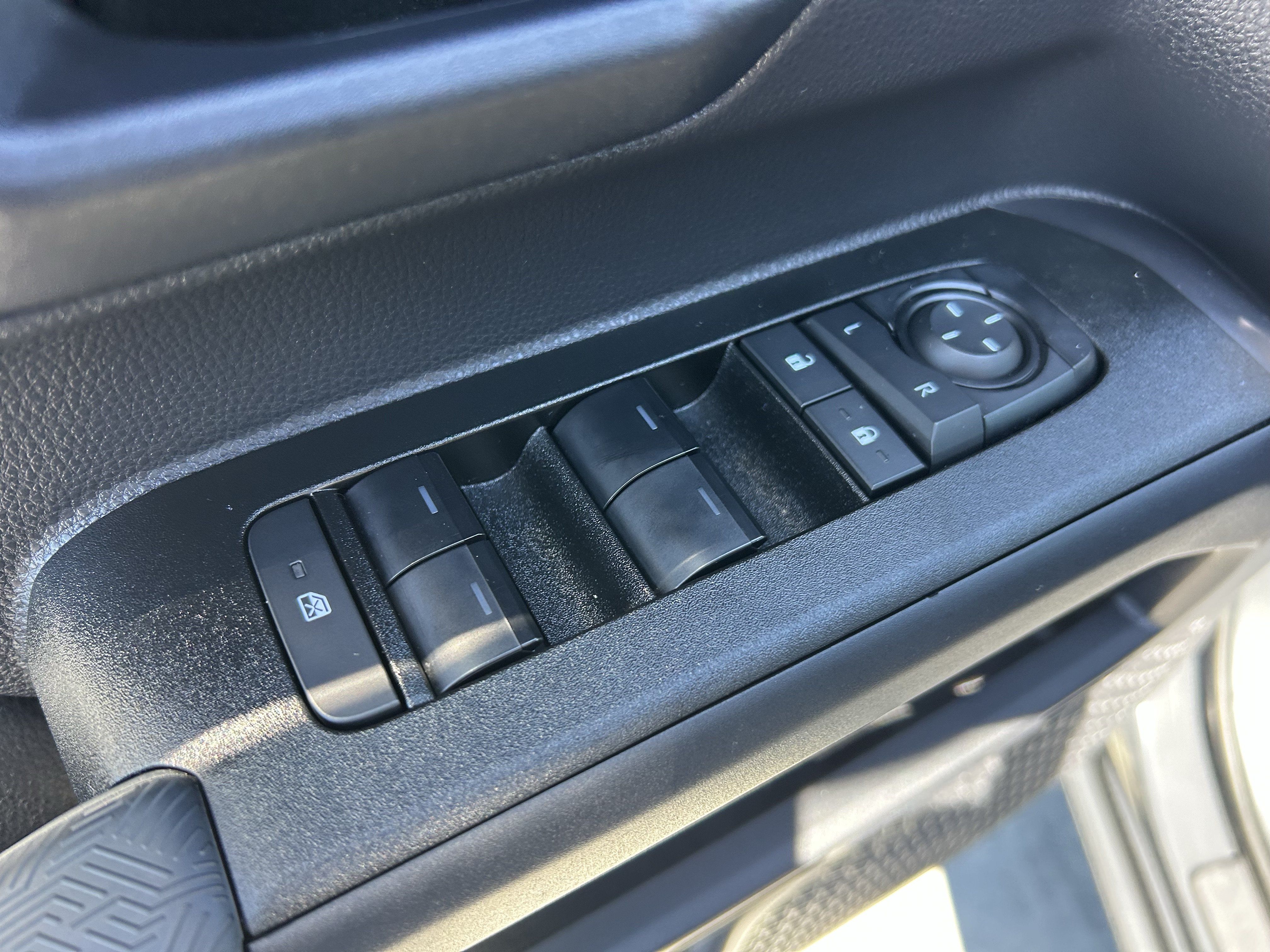 Certified 2026 Toyota 4Runner SR5 AWD/4WD image 17
