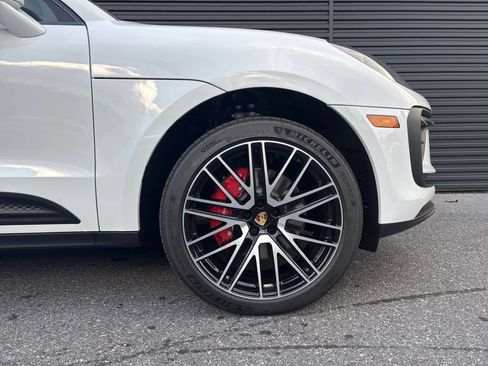 Certified 2025 Porsche Macan S AWD/4WD image 7
