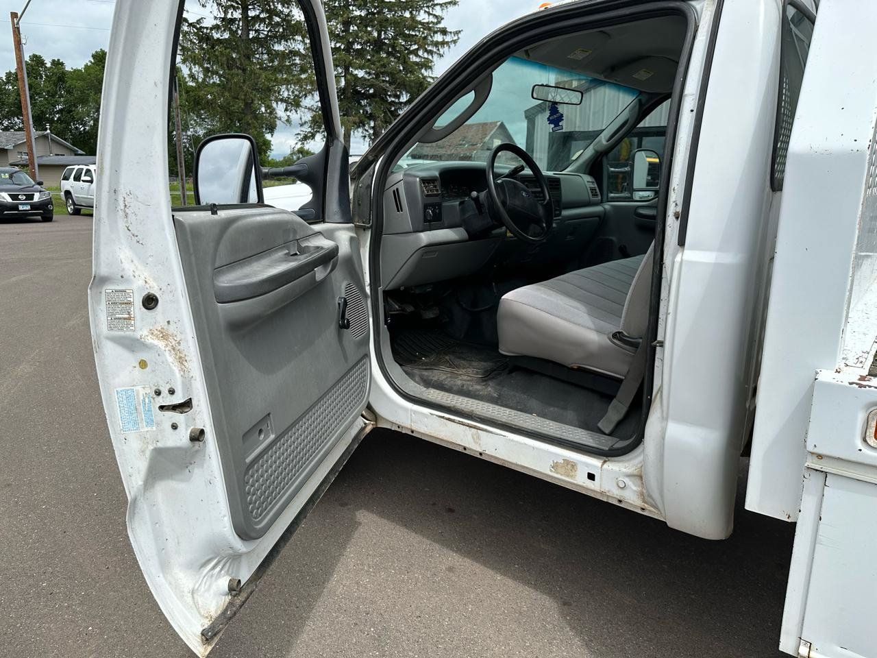Used 2003 Ford F450 XL RWD image 10