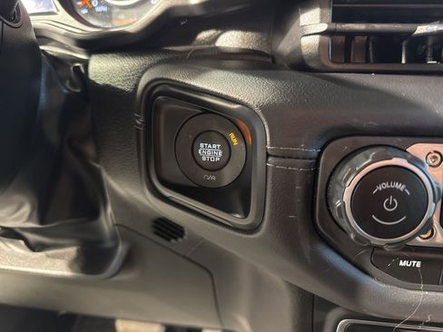 Used 2024 Jeep Wrangler Sahara w/ Technology Group image 30