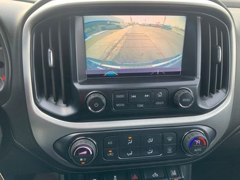 Used 2018 GMC Canyon SLE w/ SLE Convenience Package image 21