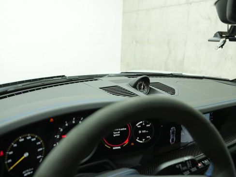Used 2022 Porsche 911 GT3 RWD image 16