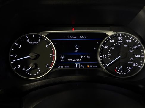 Used 2025 Nissan Sentra SV w/ All-Weather Package FWD image 15