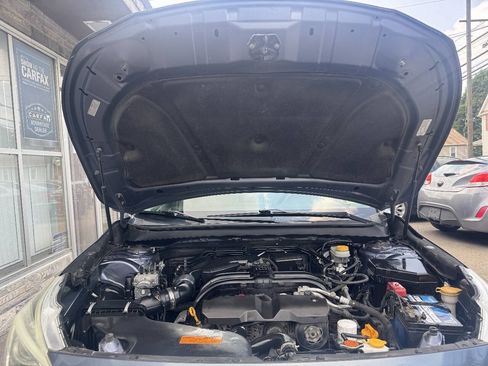 Used 2015 Subaru Legacy 2.5i Premium AWD/4WD image 8