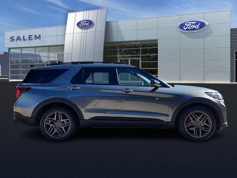 Certified 2025 Ford Explorer ST AWD/4WD image 2