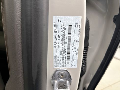 Used 2024 Lincoln Corsair AWD w/ Equipment Group 101A image 20