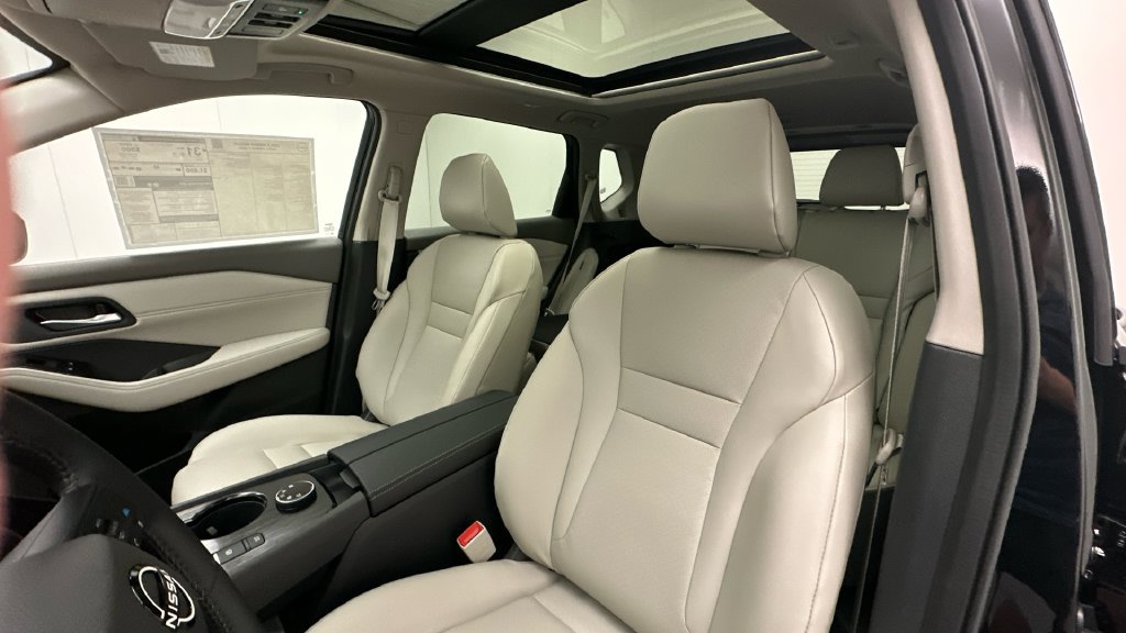 New 2026 Nissan Rogue Dark Armor AWD/4WD image 9