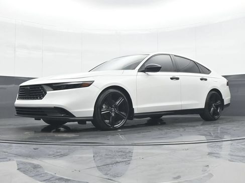 Used 2023 Honda Accord Sport image 26