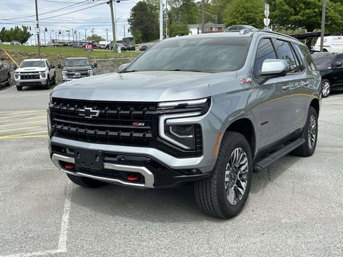 Used 2025 Chevrolet Tahoe Z71 w/ Comfort Package image 7