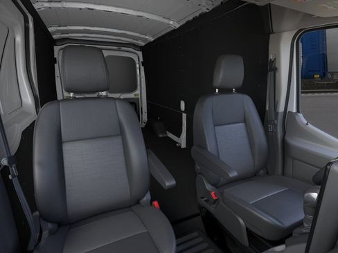New 2026 Ford Transit 250 148 Medium Roof w/ Load Area Protection Package RWD image 10