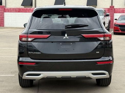 Used 2024 Mitsubishi Outlander SE FWD image 5