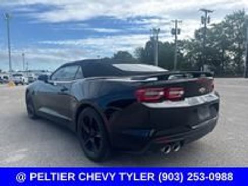 Used 2024 Chevrolet Camaro LT w/ Technology Package RWD image 6