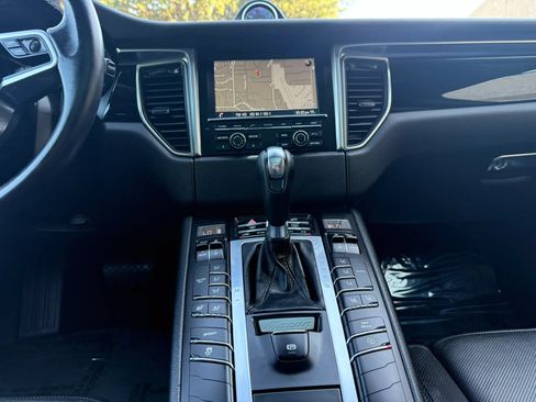 Used 2015 Porsche Macan S AWD/4WD image 16