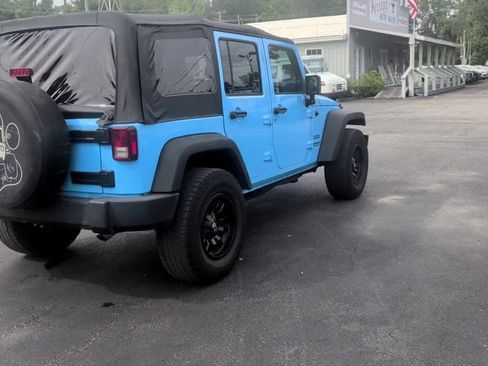 Used 2017 Jeep Wrangler Unlimited Sport w/ Quick Order Package 24S AWD/4WD image 8