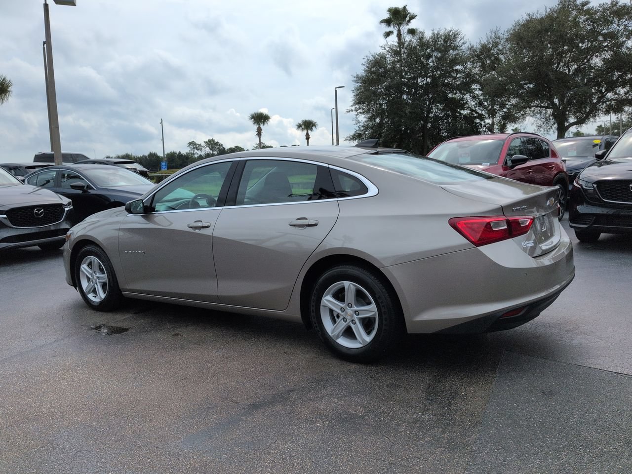 Used 2025 Chevrolet Malibu LS FWD image 6