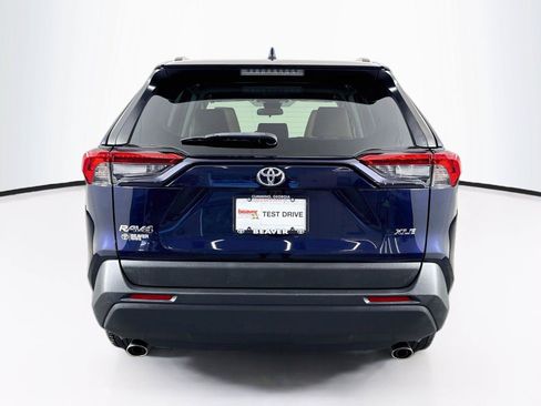 Certified 2022 Toyota RAV4 XLE w/ Convenience Package FWD image 10